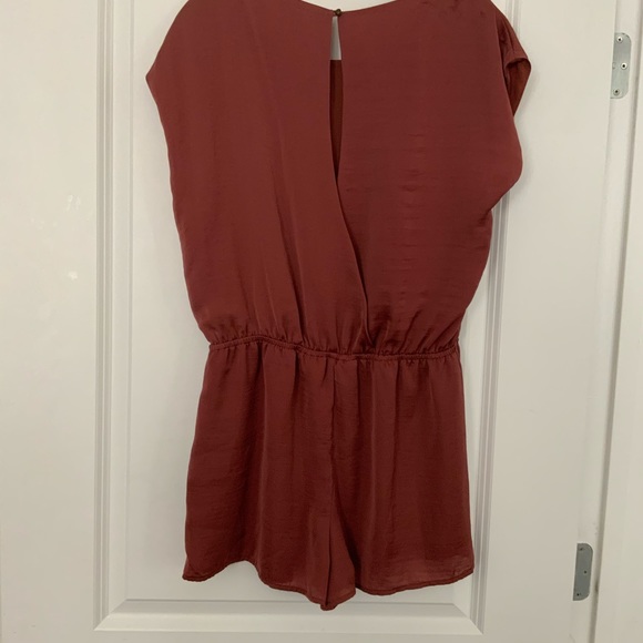 Romper - Picture 2 of 2